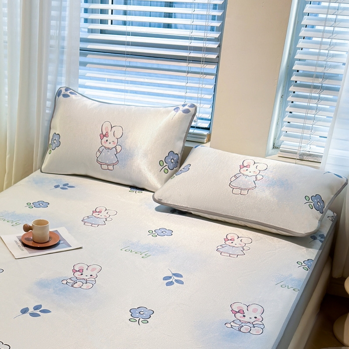 91家纺网 家纺一手货源 找家纺 （总）LIFE.丽芙 2025春夏季新品数码印花冰藤加厚枕头套机包边款（风格二）