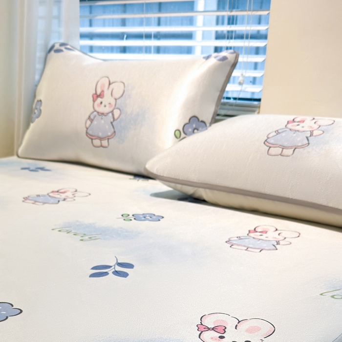 91家纺网 家纺一手货源 找家纺 （总）LIFE.丽芙 2025春夏季新品数码印花冰藤加厚枕头套机包边款（风格二）