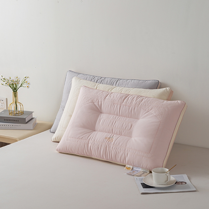 91家纺网 家纺一手货源 找家纺 贤内助家纺 2025新款植物羊绒嫩肤豆氧颜枕保健枕颈椎枕头枕芯 嫩肤豆灰