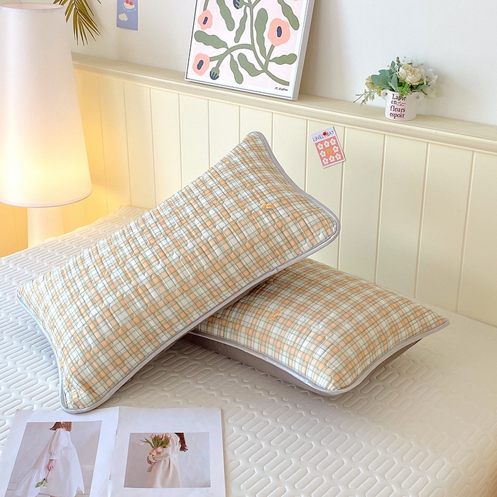 91家纺网 家纺一手货源 找家纺 雨彤家纺 2025年新款A类凉感丝乳胶单人枕套 轻盈格-橙