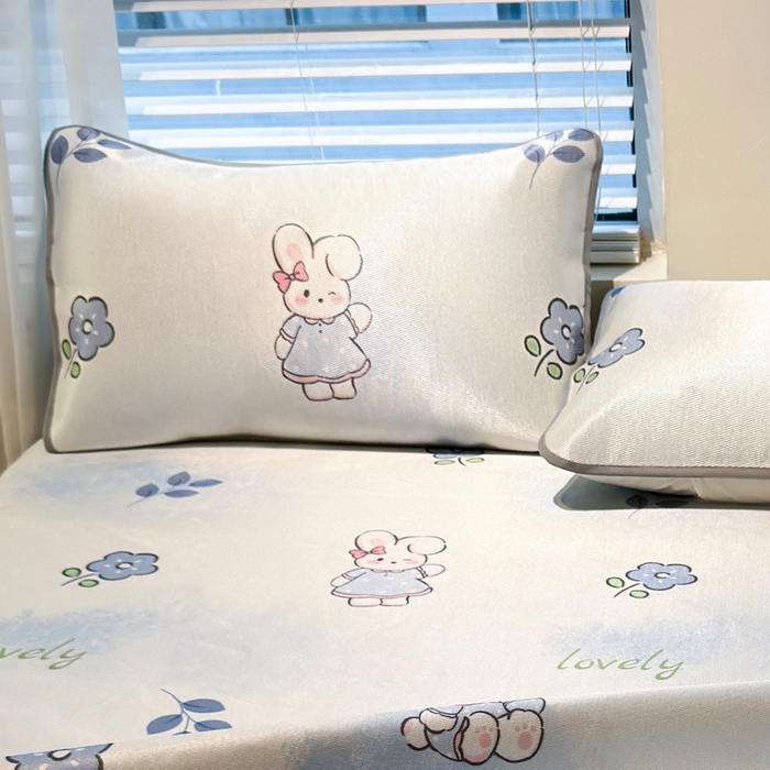 91家纺网 家纺一手货源 找家纺 LIFE.丽芙 2025春夏季新品数码印花冰藤加厚枕头套机包边款（风格二） 安妮兔