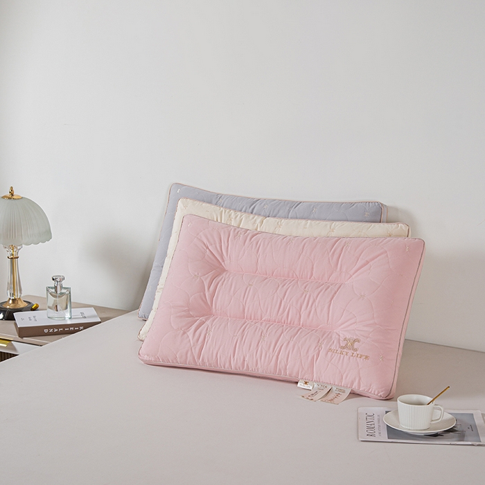 91家纺网 家纺一手货源 找家纺 贤内助家纺 2025新款香风轻奢蛋白枕保健颈椎枕头枕芯 灰色