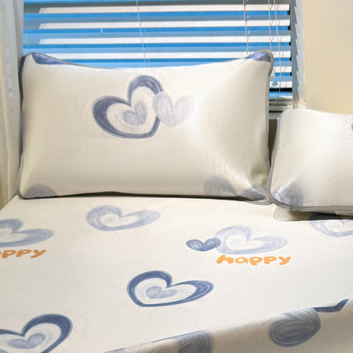 91家纺网 家纺一手货源 找家纺 LIFE.丽芙 2025春夏季新品数码印花冰藤加厚枕头套机包边款（风格二） 邂逅