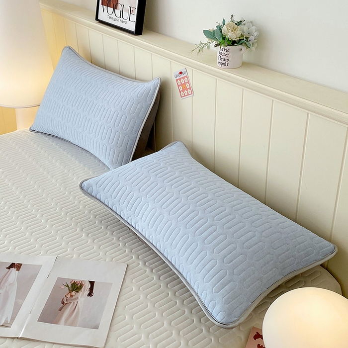 91家纺网 家纺一手货源 找家纺 雨彤家纺 2025年新款A类凉感丝乳胶单人枕套 肌理纹-蓝