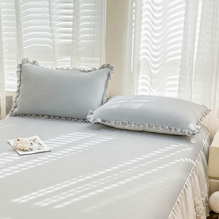 91家纺网 家纺一手货源 找家纺 LIFE.丽芙 2025春夏新款独家研发太空层凉感冰丝双层荷叶边枕头套 浅灰
