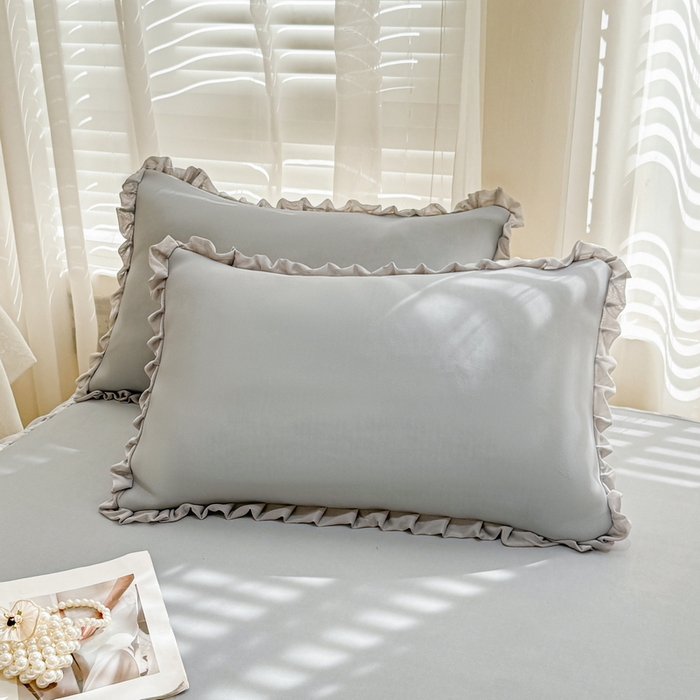 91家纺网 家纺一手货源 找家纺 LIFE.丽芙 2025春夏新款独家研发太空层凉感冰丝双层荷叶边枕头套 浅灰