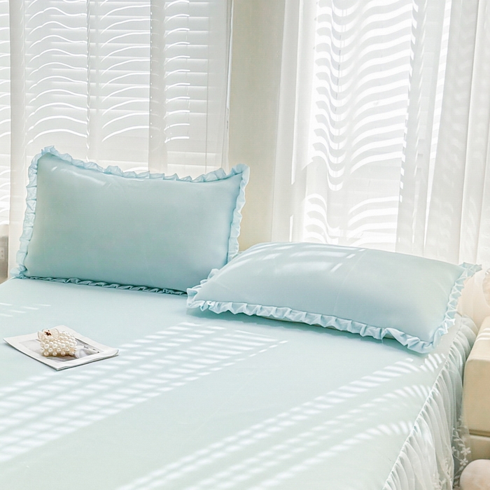 91家纺网 家纺一手货源 找家纺 LIFE.丽芙 2025春夏新款独家研发太空层凉感冰丝双层荷叶边枕头套 浅兰