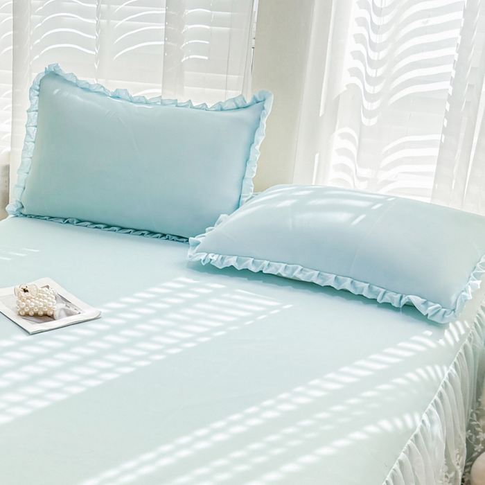 91家纺网 家纺一手货源 找家纺 LIFE.丽芙 2025春夏新款独家研发太空层凉感冰丝双层荷叶边枕头套 浅兰