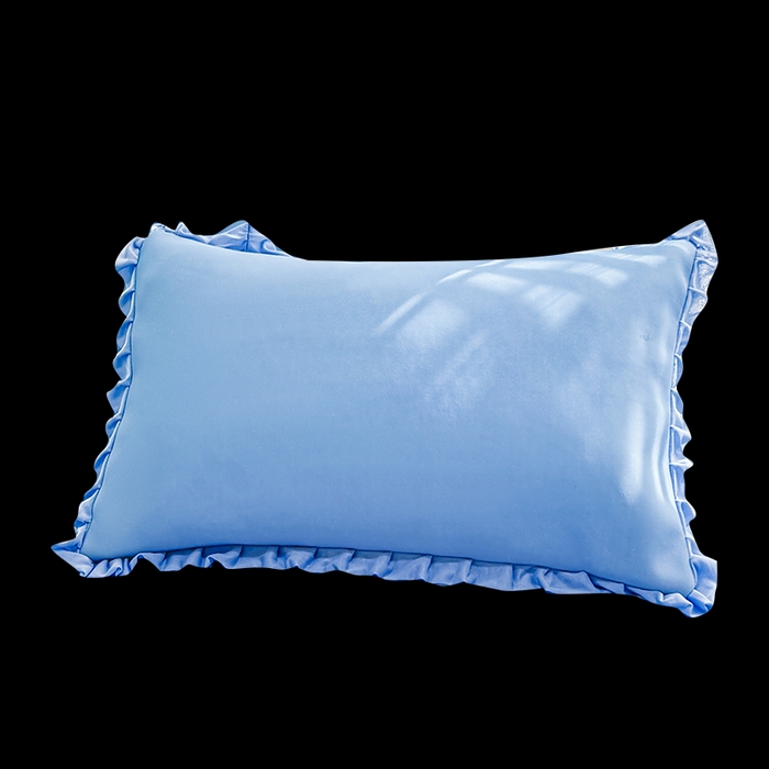 91家纺网 家纺一手货源 找家纺 LIFE.丽芙 2025春夏新款独家研发太空层凉感冰丝双层荷叶边枕头套 冰蓝