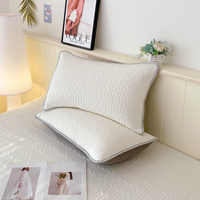 91家纺网 家纺一手货源 找家纺 雨彤家纺 2025年新款A类凉感丝乳胶单人枕套 珍珠白