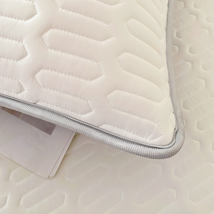 91家纺网 家纺一手货源 找家纺 雨彤家纺 2025年新款A类凉感丝乳胶单人枕套 珍珠白