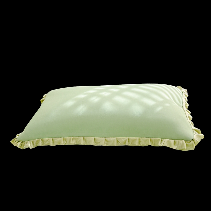91家纺网 家纺一手货源 找家纺 LIFE.丽芙 2025春夏新款独家研发太空层凉感冰丝双层荷叶边枕头套 牛油果绿