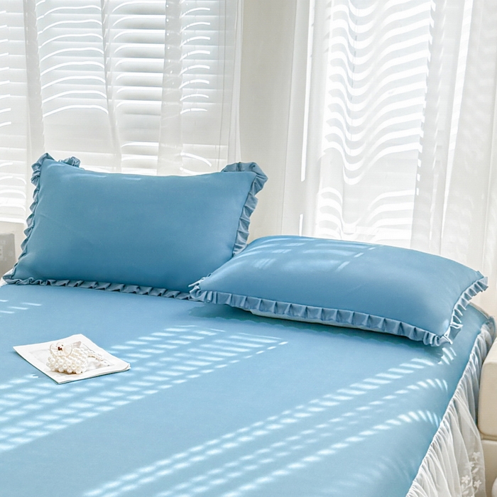 91家纺网 家纺一手货源 找家纺 LIFE.丽芙 2025春夏新款独家研发太空层凉感冰丝双层荷叶边枕头套 宾利蓝