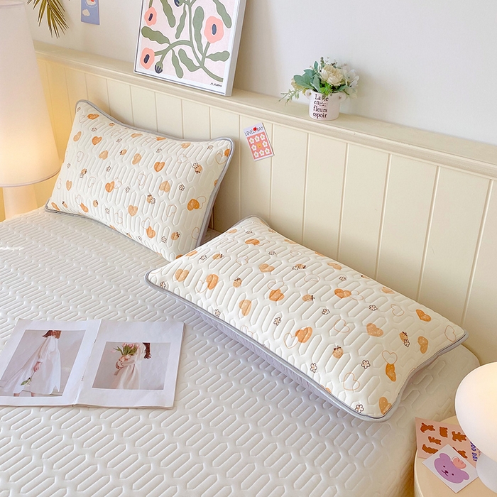 91家纺网 家纺一手货源 找家纺 雨彤家纺 2025年新款A类凉感丝乳胶单人枕套 爱意满满