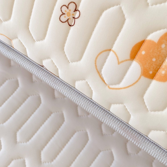 91家纺网 家纺一手货源 找家纺 雨彤家纺 2025年新款A类凉感丝乳胶单人枕套 爱意满满