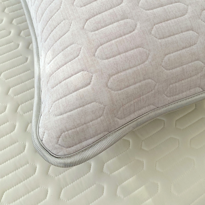 91家纺网 家纺一手货源 找家纺 雨彤家纺 2025年新款A类凉感丝乳胶单人枕套 肌理纹-灰