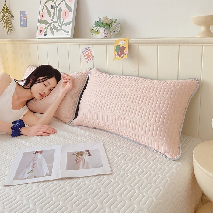 91家纺网 家纺一手货源 找家纺 雨彤家纺 2025年新款A类凉感丝乳胶单人枕套 肌理纹-桔