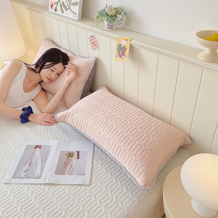 91家纺网 家纺一手货源 找家纺 雨彤家纺 2025年新款A类凉感丝乳胶单人枕套 肌理纹-桔