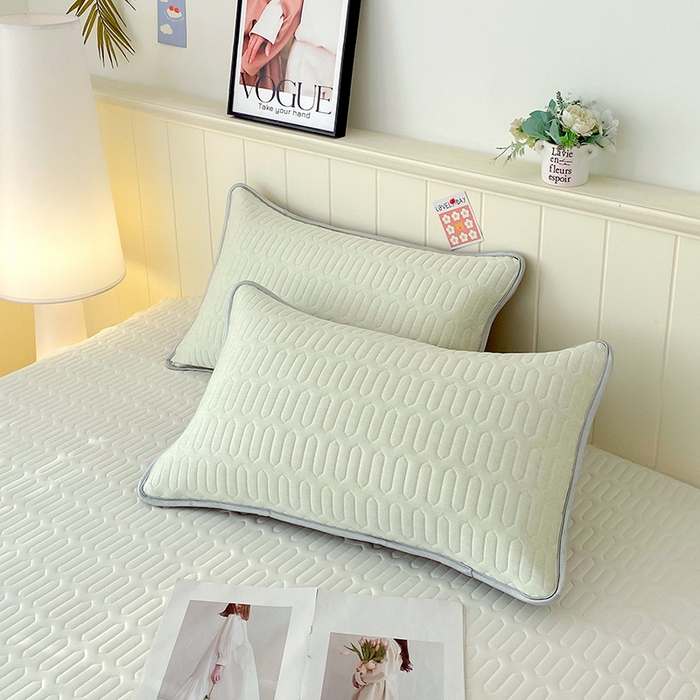 雨彤家纺 2025年新款A类凉感丝乳胶单人枕套 肌理纹-橄榄绿