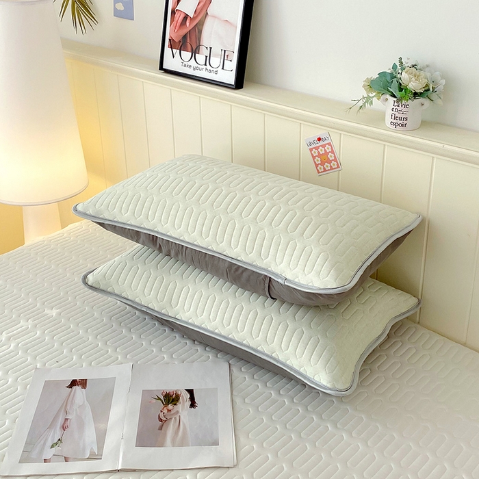 91家纺网 家纺一手货源 找家纺 雨彤家纺 2025年新款A类凉感丝乳胶单人枕套 肌理纹-橄榄绿