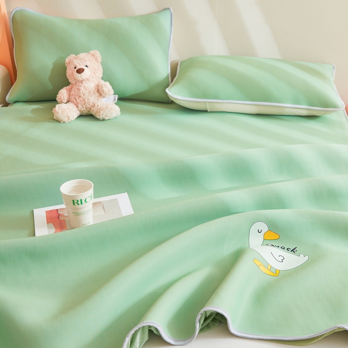 91家纺网 家纺一手货源 找家纺 LIFE.丽芙 2025春夏新款独家研发太空层凉感冰丝枕头套素色包边款 牛油果绿