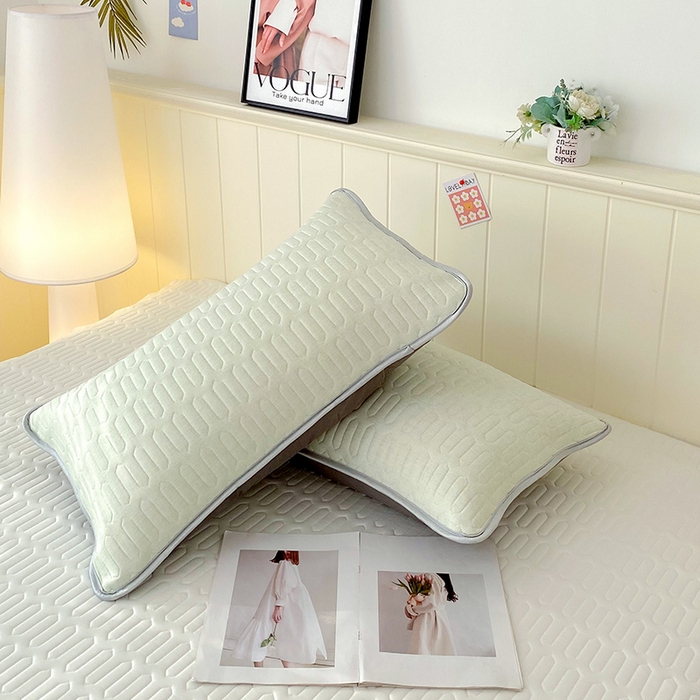 91家纺网 家纺一手货源 找家纺 雨彤家纺 2025年新款A类凉感丝乳胶单人枕套 肌理纹-橄榄绿