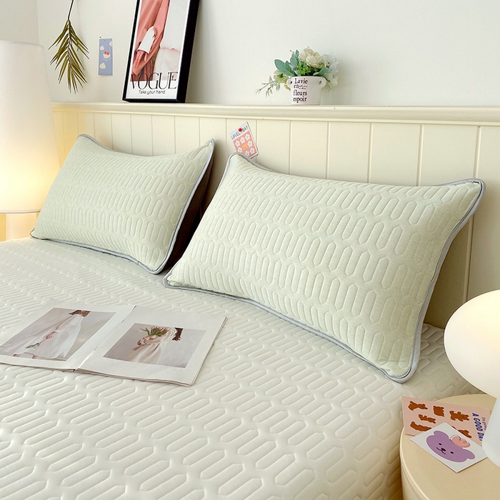 91家纺网 家纺一手货源 找家纺 雨彤家纺 2025年新款A类凉感丝乳胶单人枕套 肌理纹-橄榄绿