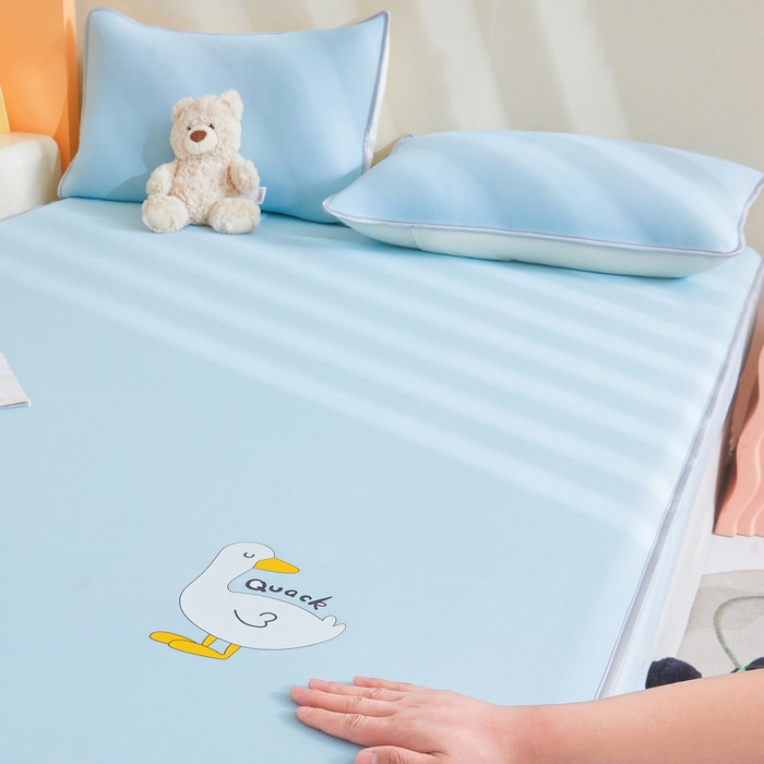 91家纺网 家纺一手货源 找家纺 LIFE.丽芙 2025春夏新款独家研发太空层凉感冰丝枕头套素色包边款 浅兰