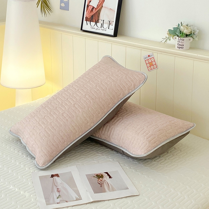 91家纺网 家纺一手货源 找家纺 雨彤家纺 2025年新款A类凉感丝乳胶单人枕套 肌理纹-咖