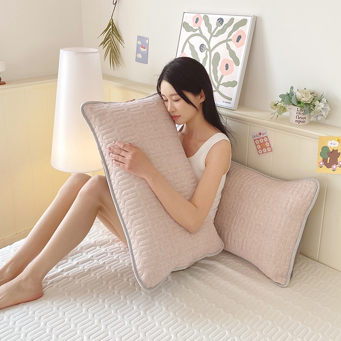 91家纺网 家纺一手货源 找家纺 雨彤家纺 2025年新款A类凉感丝乳胶单人枕套 肌理纹-咖