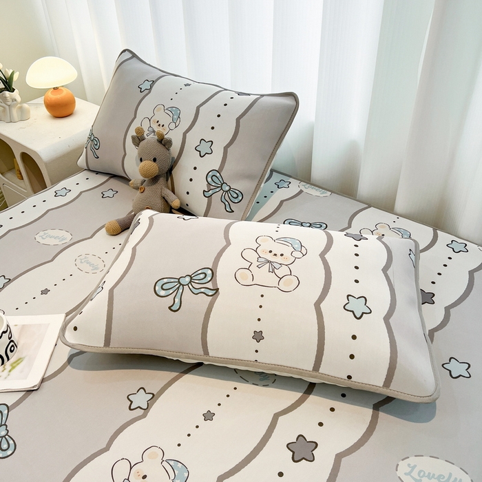 91家纺网 家纺一手货源 找家纺 （总）LIFE.丽芙 2025春夏新款独家研发太空层凉感冰丝枕头套印花包边款