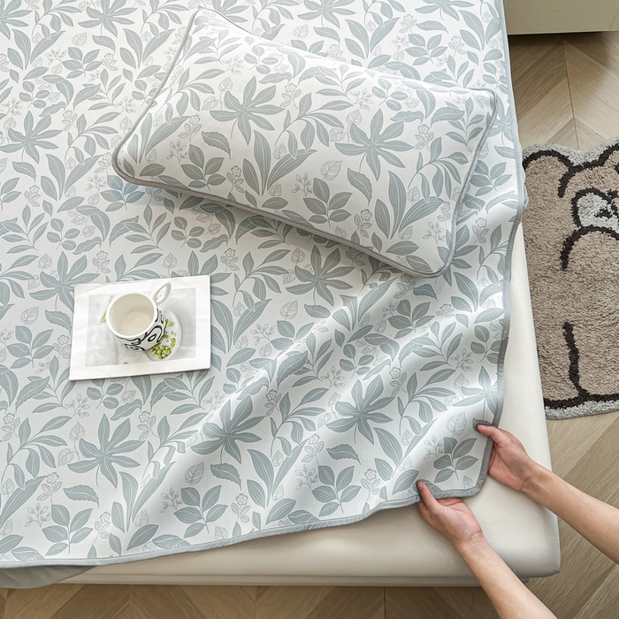 91家纺网 家纺一手货源 找家纺 LIFE.丽芙 2025春夏新款独家研发太空层凉感冰丝枕头套印花包边款 绿茵