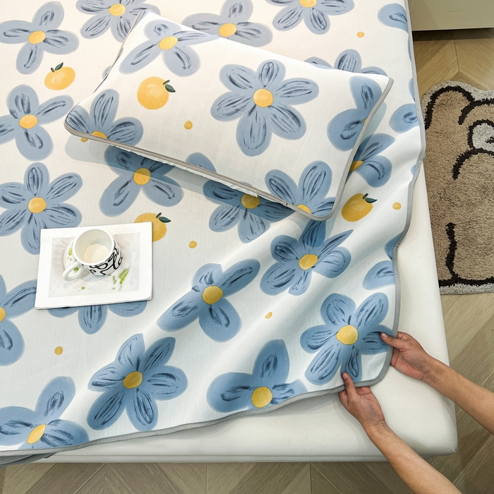 91家纺网 家纺一手货源 找家纺 LIFE.丽芙 2025春夏新款独家研发太空层凉感冰丝枕头套印花包边款 向阳花