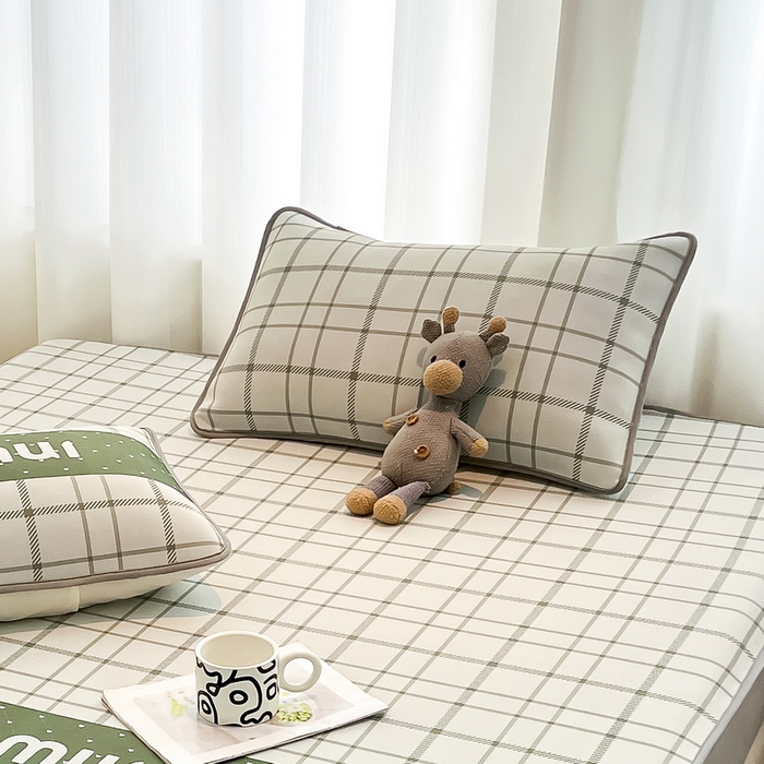 91家纺网 家纺一手货源 找家纺 LIFE.丽芙 2025春夏新款独家研发太空层凉感冰丝枕头套印花包边款 玛丽格