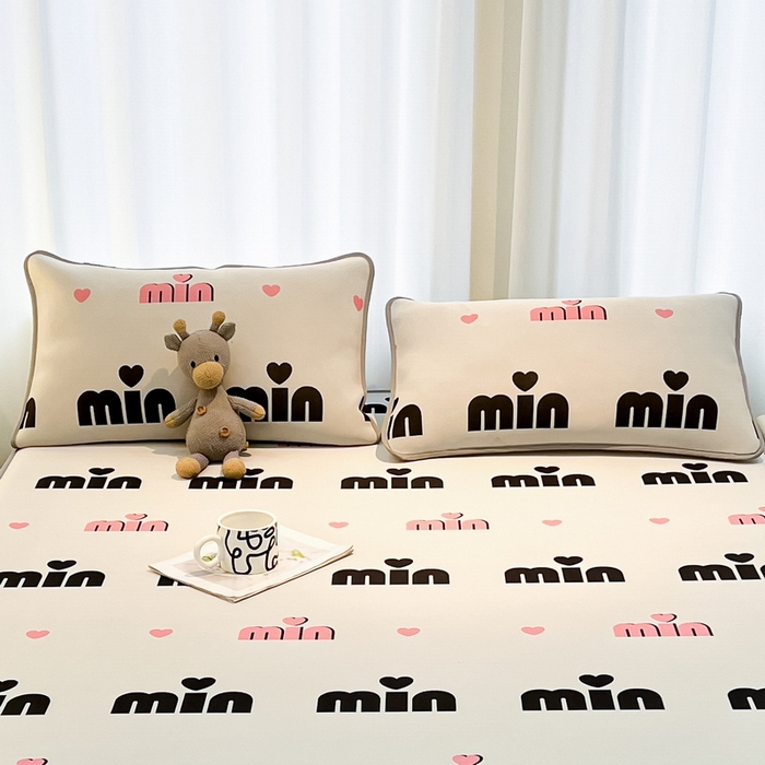 91家纺网 家纺一手货源 找家纺 LIFE.丽芙 2025春夏新款独家研发太空层凉感冰丝枕头套印花包边款 甜心粉