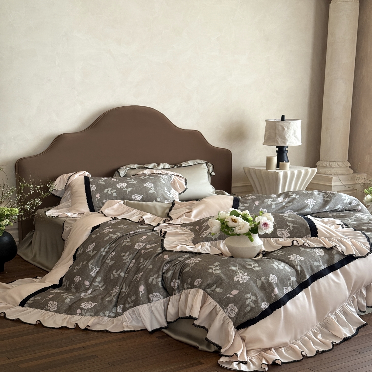 91家纺网 家纺一手货源 找家纺 佳汐蓝家纺 2025春夏新款60s兰精天丝数码印花荷叶花边四件套-芙蕾雅 芙蕾雅-绿色