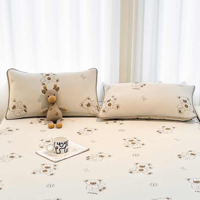 91家纺网 家纺一手货源 找家纺 LIFE.丽芙 2025春夏新款独家研发太空层凉感冰丝枕头套印花包边款 可可熊