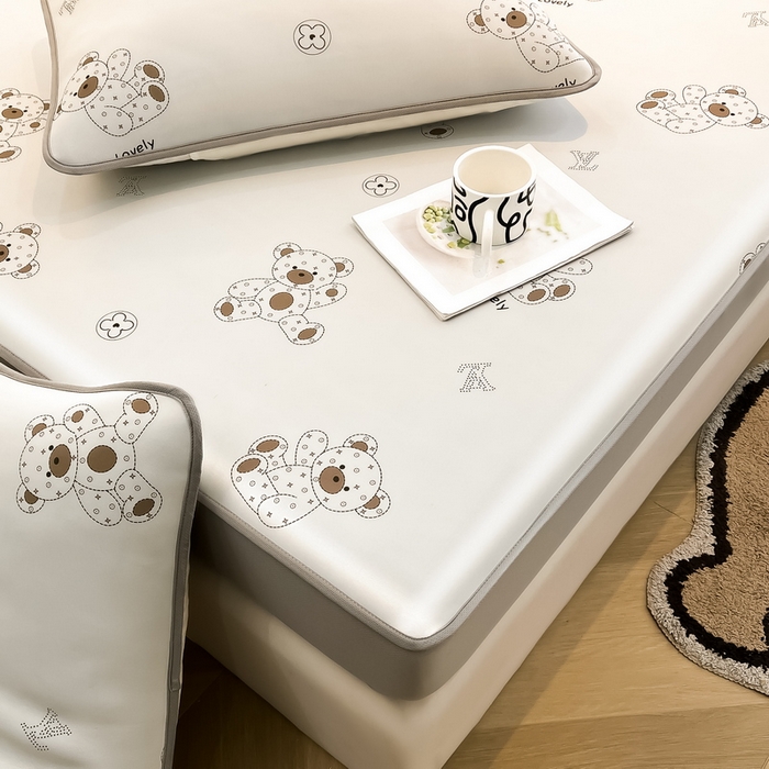 91家纺网 家纺一手货源 找家纺 LIFE.丽芙 2025春夏新款独家研发太空层凉感冰丝枕头套印花包边款 可可熊