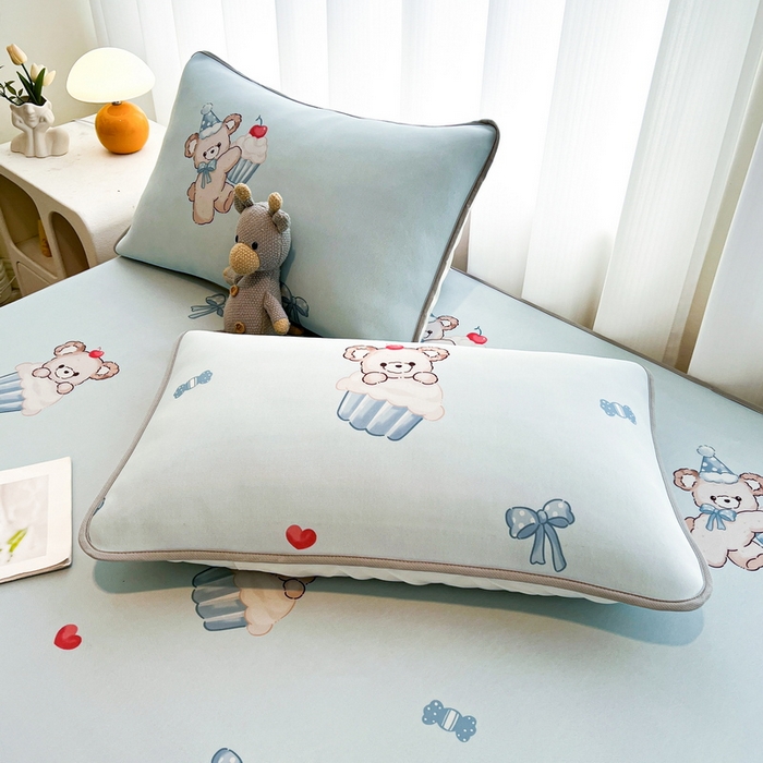 LIFE.丽芙 2025春夏新款独家研发太空层凉感冰丝枕头套印花包边款 蛋糕熊