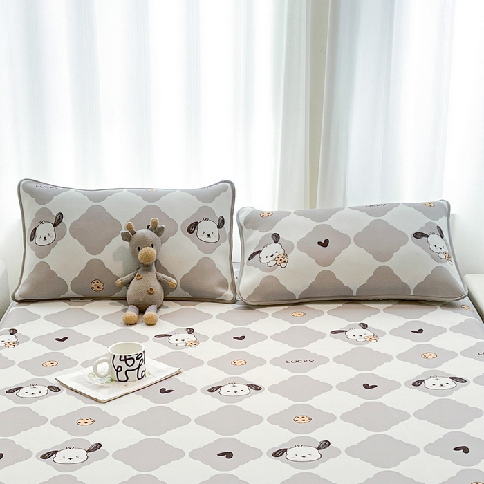 91家纺网 家纺一手货源 找家纺 LIFE.丽芙 2025春夏新款独家研发太空层凉感冰丝枕头套印花包边款 饼干狗