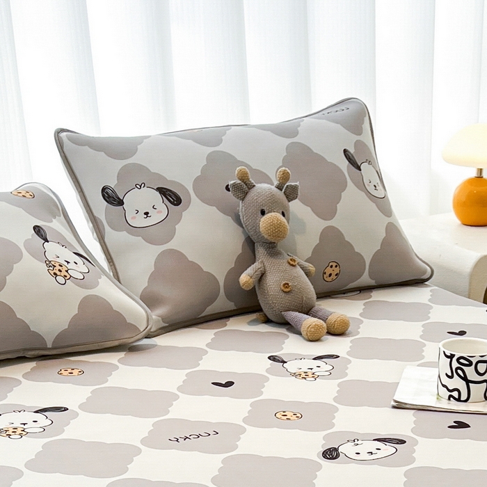 91家纺网 家纺一手货源 找家纺 LIFE.丽芙 2025春夏新款独家研发太空层凉感冰丝枕头套印花包边款 饼干狗