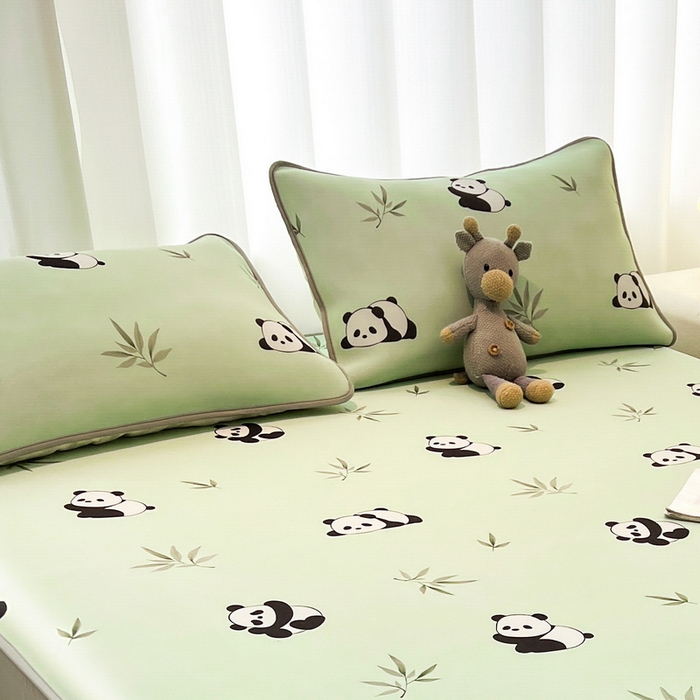 91家纺网 家纺一手货源 找家纺 LIFE.丽芙 2025春夏新款独家研发太空层凉感冰丝枕头套印花包边款 小熊猫