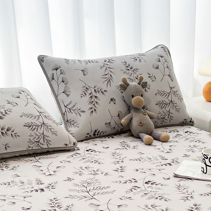 91家纺网 家纺一手货源 找家纺 LIFE.丽芙 2025春夏新款独家研发太空层凉感冰丝枕头套印花包边款 水墨叶