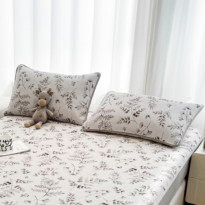 91家纺网 家纺一手货源 找家纺 LIFE.丽芙 2025春夏新款独家研发太空层凉感冰丝枕头套印花包边款 水墨叶