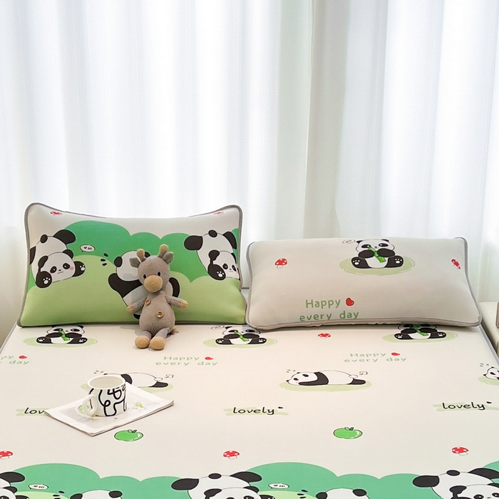 91家纺网 家纺一手货源 找家纺 LIFE.丽芙 2025春夏新款独家研发太空层凉感冰丝枕头套印花包边款 幸运熊猫