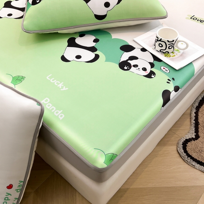 91家纺网 家纺一手货源 找家纺 LIFE.丽芙 2025春夏新款独家研发太空层凉感冰丝枕头套印花包边款 幸运熊猫