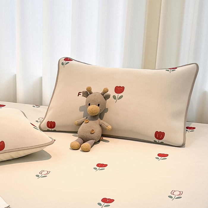 91家纺网 家纺一手货源 找家纺 LIFE.丽芙 2025春夏新款独家研发太空层凉感冰丝枕头套印花包边款 花语