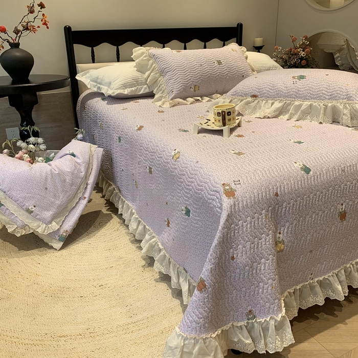 91家纺网 家纺一手货源 找家纺 莱豫家纺 2025春夏新款纯棉全棉花边款床盖三件套 呆呆熊