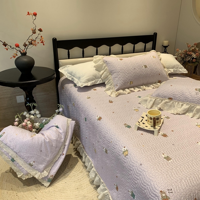 91家纺网 家纺一手货源 找家纺 莱豫家纺 2025春夏新款纯棉全棉花边款床盖三件套 呆呆熊