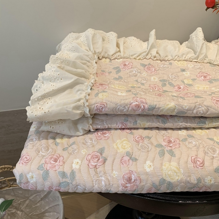 91家纺网 家纺一手货源 找家纺 莱豫家纺 2025春夏新款纯棉全棉花边款床盖三件套 蔷薇